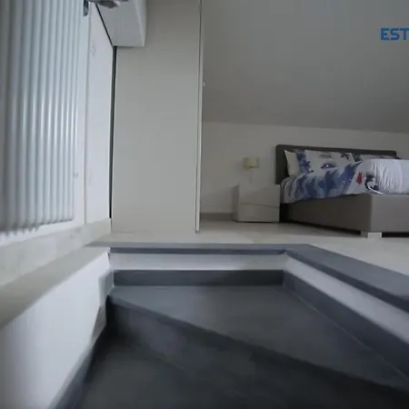 Estate Apartment *
