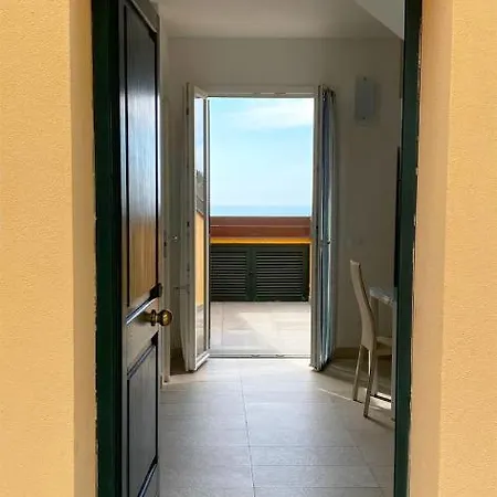 Estate *
