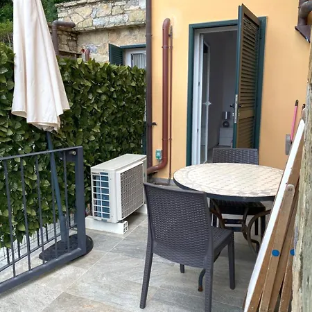 Estate Apartment *